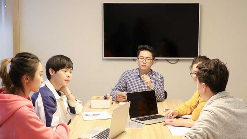 华为网络运维认证工程师：护航企业网络安全的守护者**